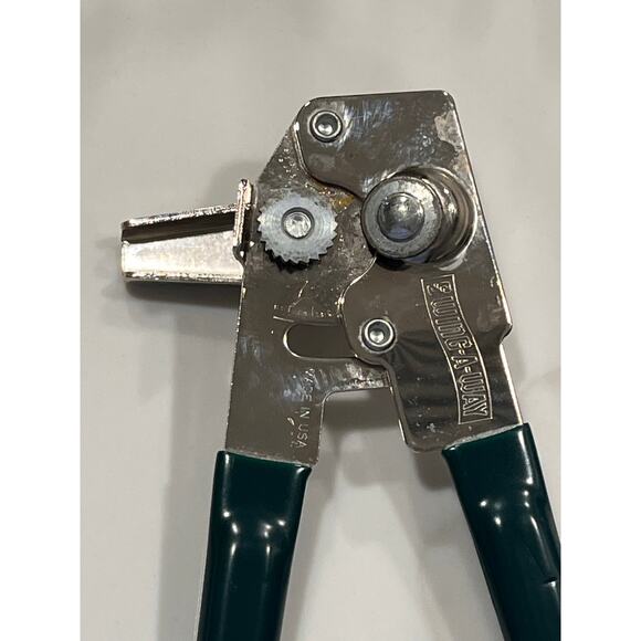Vintage Swing-A-Way Can Opener Green Handle USA Made Manual Kitchen Tool - Picture 7 of 8